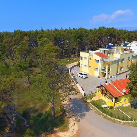 House On The Beach Tin Privlaka  Exteriör bild
